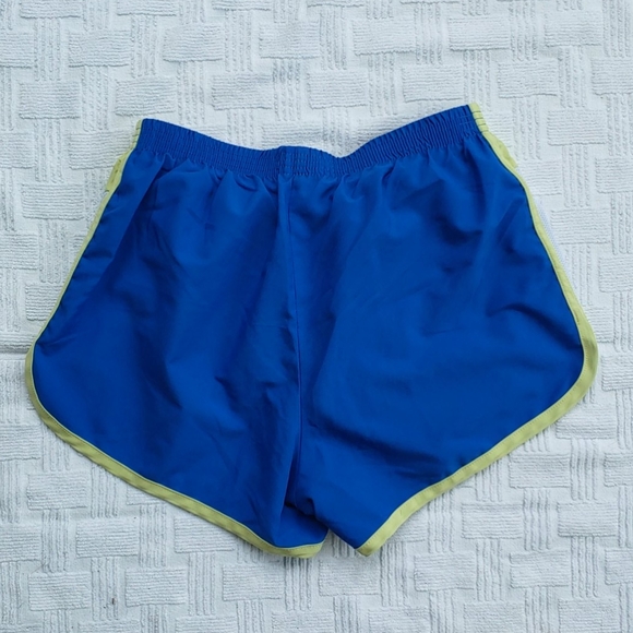 GUC BOA running shorts size medium - Picture 4 of 4